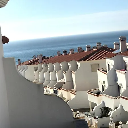 Bela Vista Near A Surf Spot Эрисейра
