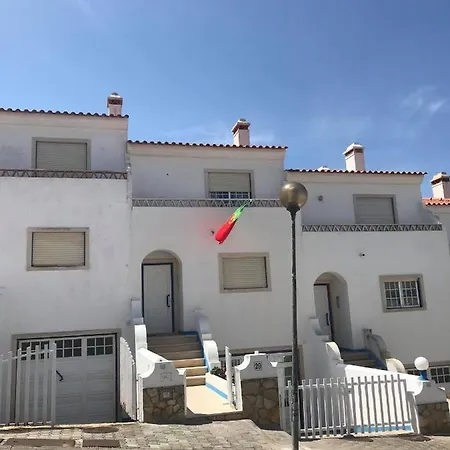 Bela Vista Near A Surf Spot * Эрисейра