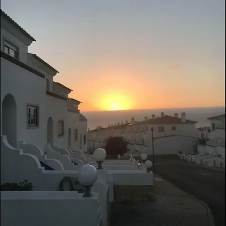 Bela Vista Near A Surf Spot Daire Ericeira